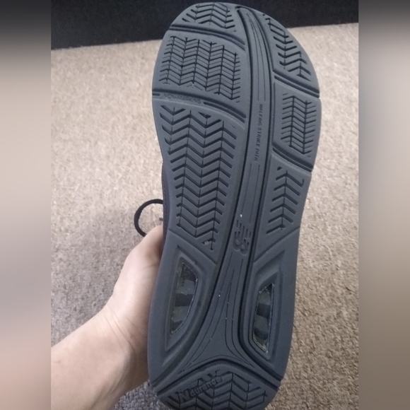 Excellent condition walking shoe with rocker sole, arch support - Picture 9 of 11